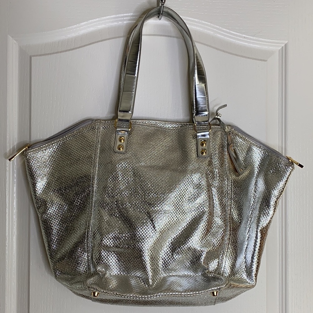 Silver tote - Picture 3 of 10